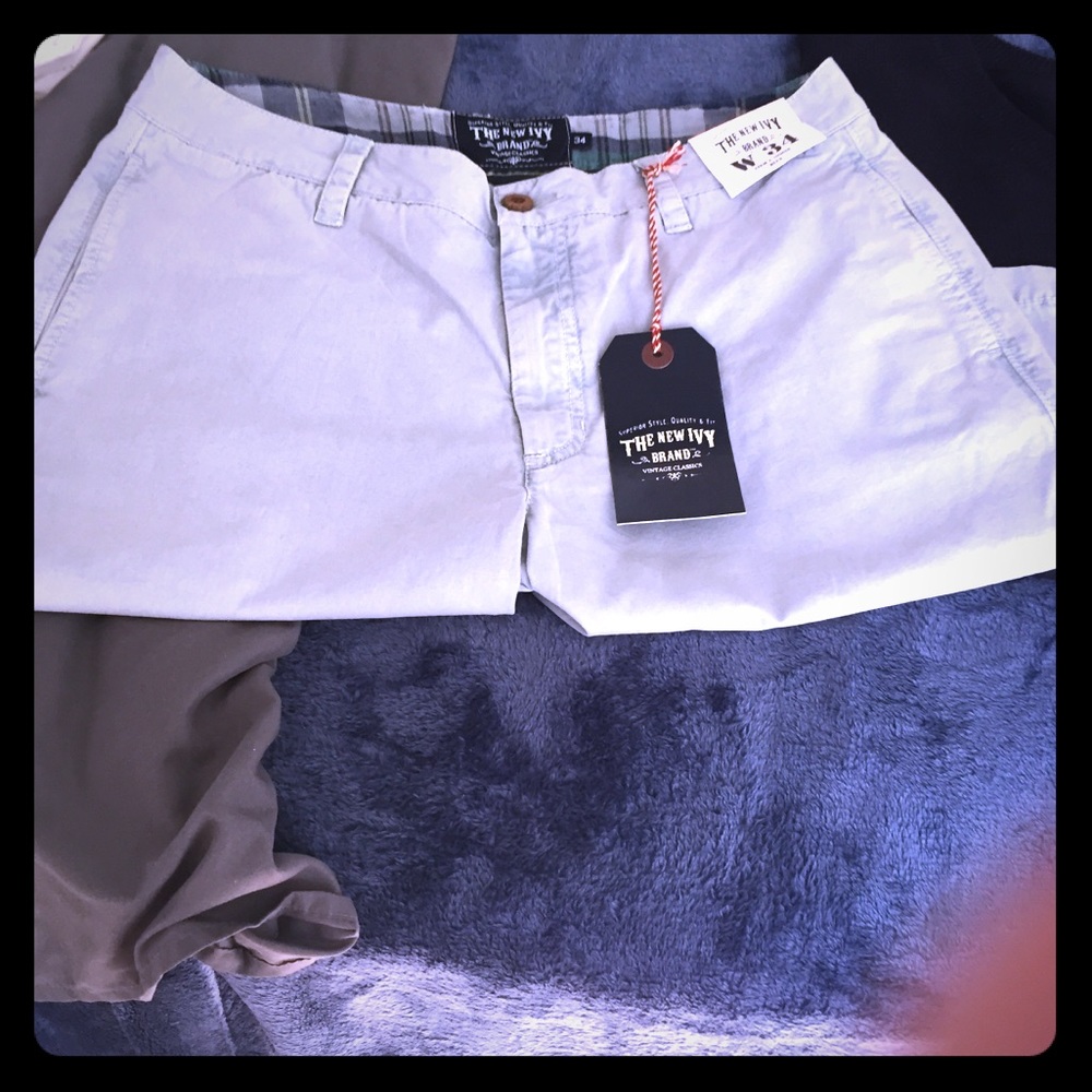 Brand new the new IV brand shorts